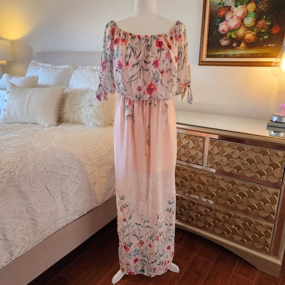 City Studio Dresses & Skirts - City Studio Empire Waist Sheer Floral Maxi Dress w Cold Shoulder Sleeves